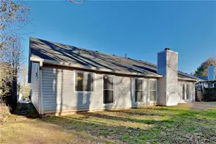 645 Paris Dr, Lawrenceville, GA 30043 - Photo 17