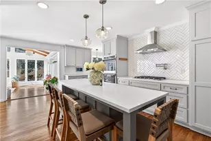 7290 Hunters Branch Dr, Sandy Springs, GA 30328 - Photo 17