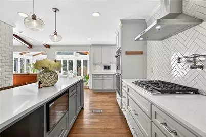 7290 Hunters Branch Drive, Sandy Springs, GA 30328 - Photo 15