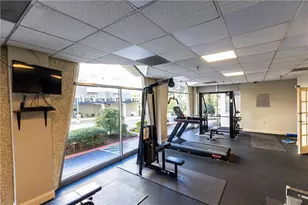 2479 Peachtree Rd NE, Atlanta, GA 30305 - Photo 23