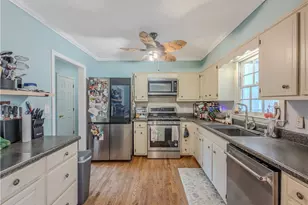 4381 Stoney Creek Ct, Loganville, GA 30052 - Photo 9