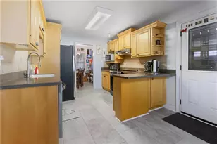 1303 Carman Ct SE, Conyers, GA 30013 - Photo 5