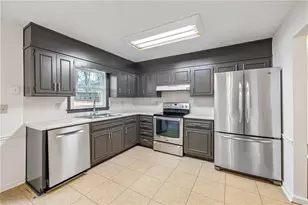 1833 Easter Cody Ct, Grayson, GA 30017 - Photo 11