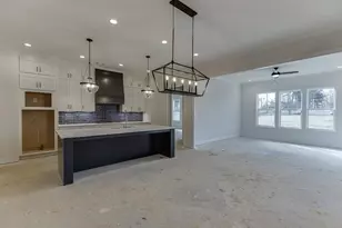 8135 Heardsville Ct, Cumming, GA 30028 - Photo 11