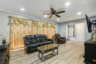 3875 Wisteria Ln, Atlanta, GA 30331 - Photo 5