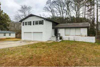 3875 Wisteria Lane, Atlanta, GA 30331 - Photo 3