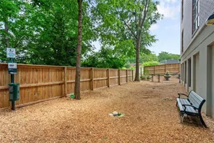 560 Dutch Valley Rd NE, Atlanta, GA 30324 - Photo 27