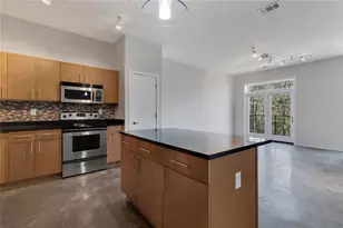 560 Dutch Valley Rd NE, Atlanta, GA 30324 - Photo 7