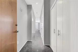 560 Dutch Valley Rd NE, Atlanta, GA 30324 - Photo 3