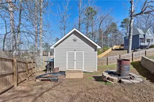 5675 Bridle Glen Dr, Sugar Hill, GA 30518 - Photo 31