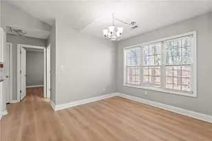 5675 Bridle Glen Dr, Sugar Hill, GA 30518 - Photo 11