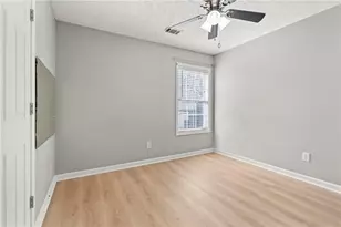 5675 Bridle Glen Dr, Sugar Hill, GA 30518 - Photo 17