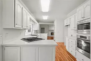 6203 Crestview Dr SE, Covington, GA 30014 - Photo 13