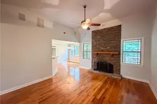 212 Westwind Dr, Newnan, GA 30263 - Photo 3