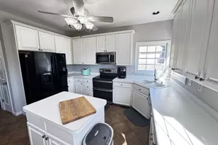 1475 Redbud Way, Cumming, GA 30041 - Photo 15