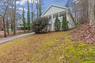 3300 Creek Hollow Dr, Marietta, GA 30062 - Photo 3