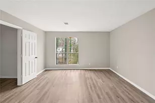 5537 Mountain Springs Cir, Stone Mountain, GA 30088 - Photo 15