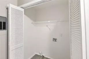 5537 Mountain Springs Cir, Stone Mountain, GA 30088 - Photo 9