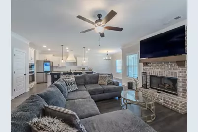 3501 Bentley Farms Way, Loganville, GA 30052 - Photo 9