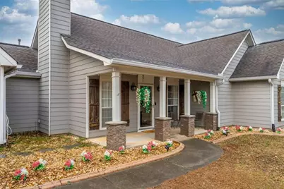 3633 Saddlebrook Drive, Loganville, GA 30052 - Photo 5