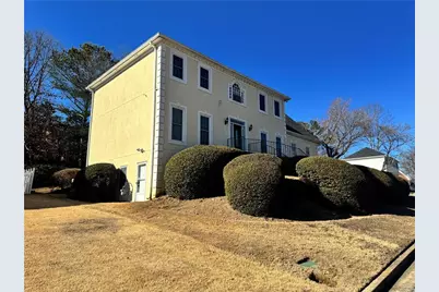 9220 Mackinac Drive, Johns Creek, GA 30022 - Photo 3