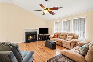 220 Hayward Ln, Lawrenceville, GA 30044 - Photo 9