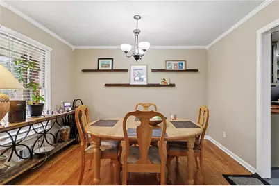 645 Oak Hill Circle, Stone Mountain, GA 30083 - Photo 7