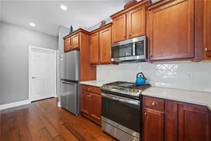 3421 Lindenridge Dr, Buford, GA 30519 - Photo 17