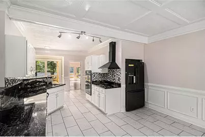 96 Pointe View Court, Jackson, GA 30233 - Photo 7