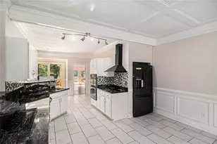 96 Pointe View Ct, Jackson, GA 30233 - Photo 7