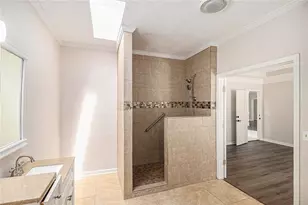 96 Pointe View Ct, Jackson, GA 30233 - Photo 13