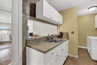 1358 Old Coach Road SW, Marietta, GA 30008 - Photo 17