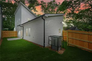 2464 Bellview Ave NW, Atlanta, GA 30318 - Photo 7