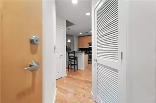 250 Pharr Rd NE, Atlanta, GA 30305 - Photo 3