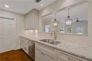 211 Colonial Homes Dr NW, Atlanta, GA 30309 - Photo 41