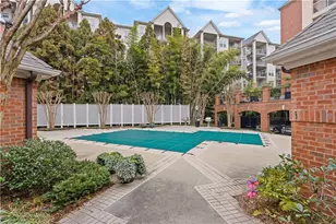 211 Colonial Homes Dr NW, Atlanta, GA 30309 - Photo 11