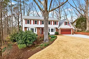 1663 Huntingford Dr, Marietta, GA 30068 - Photo 3