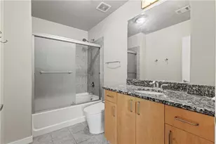 250 Pharr Rd NE, Atlanta, GA 30305 - Photo 13