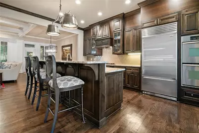 9056 Riverbend Manor, Alpharetta, GA 30022 - Photo 7