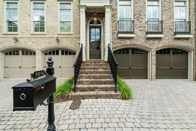 9056 Riverbend Manor, Alpharetta, GA 30022 - Photo 3