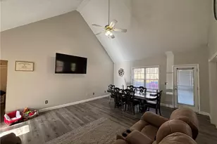 3720 Scotland Ln, Snellville, GA 30039 - Photo 11