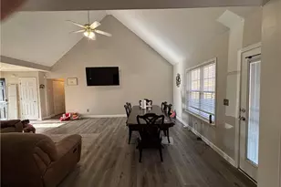 3720 Scotland Ln, Snellville, GA 30039 - Photo 9