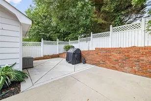 311 Vinings Walk NW, Gainesville, GA 30501 - Photo 19