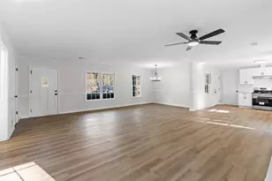 395 Ben Ave SW, Lilburn, GA 30047 - Photo 17