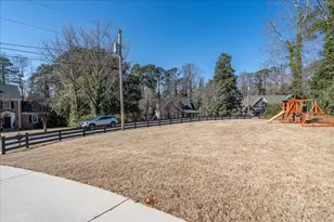 435 Walton St, Monroe, GA 30655 - Photo 5