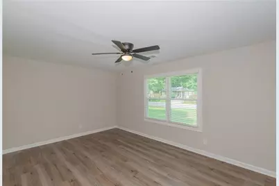 525 Baker Circle NW, Atlanta, GA 30318 - Photo 21