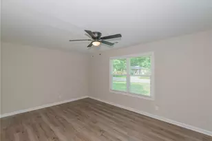 525 Baker Cir NW, Atlanta, GA 30318 - Photo 21