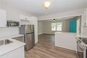 525 Baker Cir NW, Atlanta, GA 30318 - Photo 11