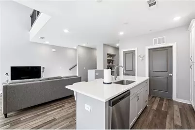 521 Burton Drive #704, Alpharetta, GA 30009 - Photo 9