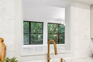 107 La Rue Pl NW, Atlanta, GA 30327 - Photo 9